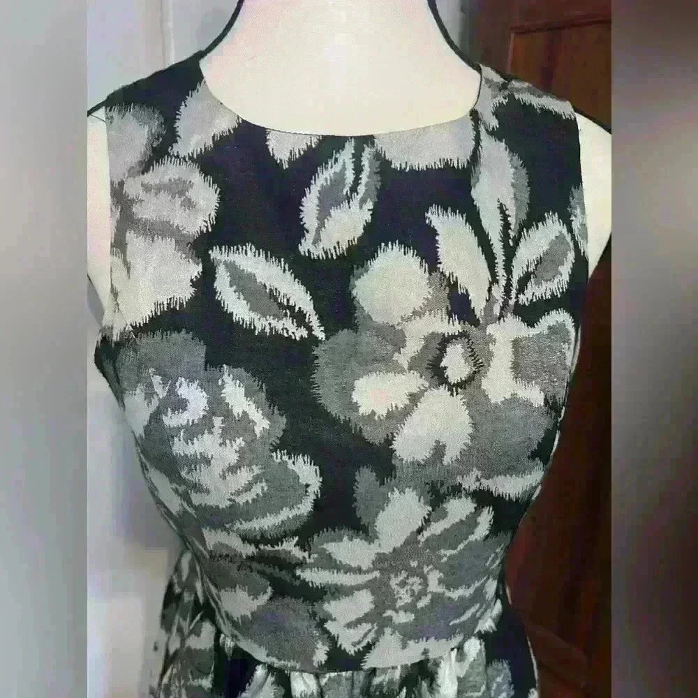 TABITHA Anthropologie Women’s size 2 dress. Sleeveless fit and flare above knee - Picture 15 of 16